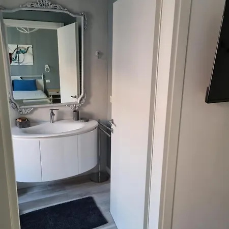 Blue House - San Massimo Appartement *